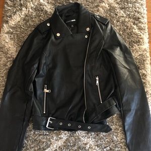Fashion nova faux leather black jacket